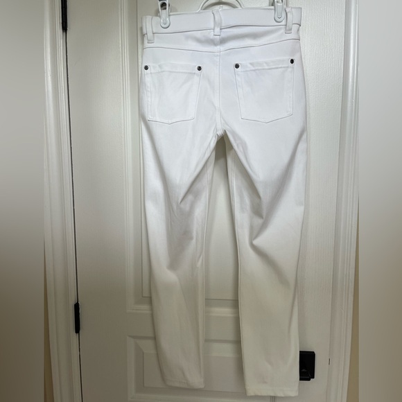 HUE white denim leggings-super stretch and soft-elastic waistband-Size S US - Picture 7 of 12